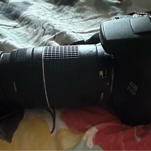 Canon 2000D